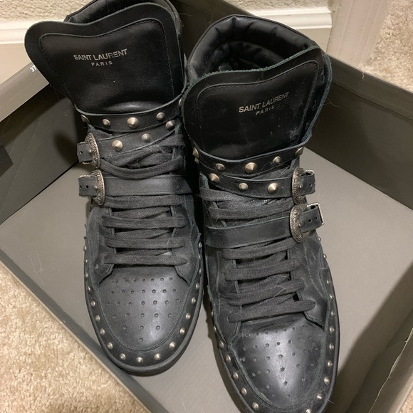 Saint Laurent - Picture 1 of 2